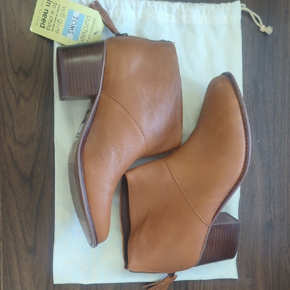 TOMS Brown Leather Ankle Boots